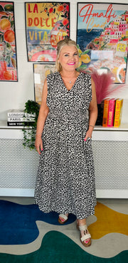 Catwalk Queen Maxi Dress - Black