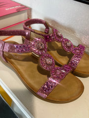 Radiant Runway Sandals - Pink