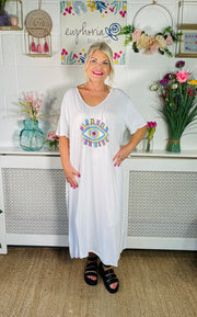 Eye-Catching Vogue T-shirt Dress - White