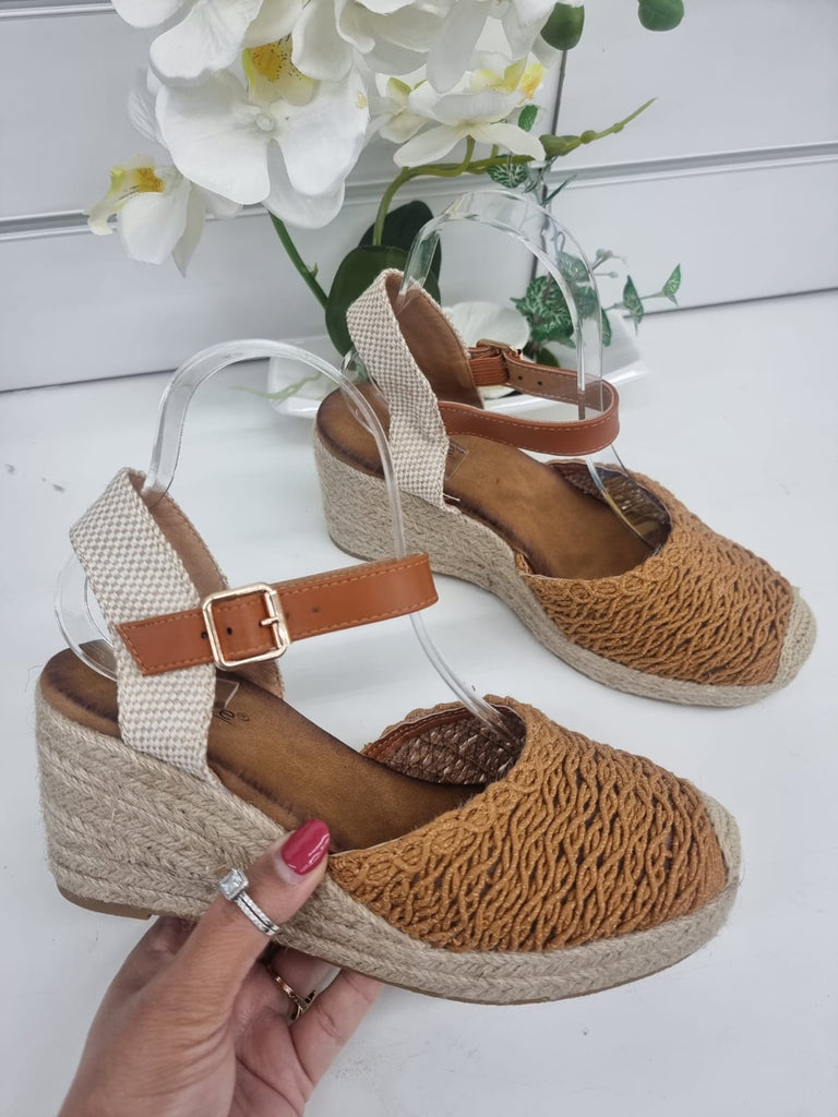 Tan wedges uk online